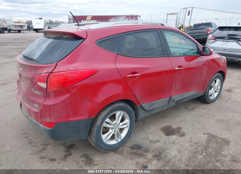 2013 HYUNDAI TUCSON VIN: KM8JUCAC1DU604458