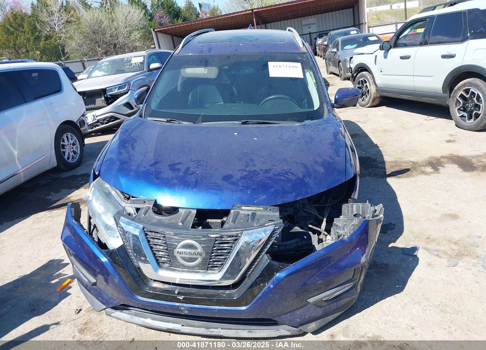 2017 NISSAN ROGUE VIN: 5N1AT2MV8HC860635