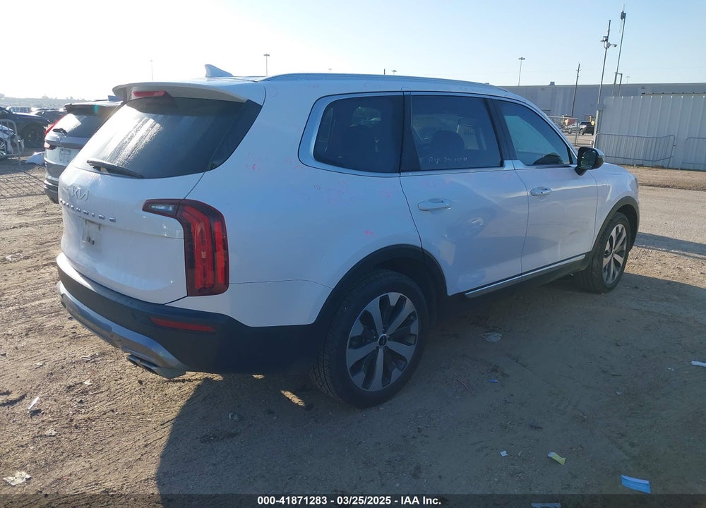 2022 KIA TELLURIDE VIN: 5XYP34HC6NG290855