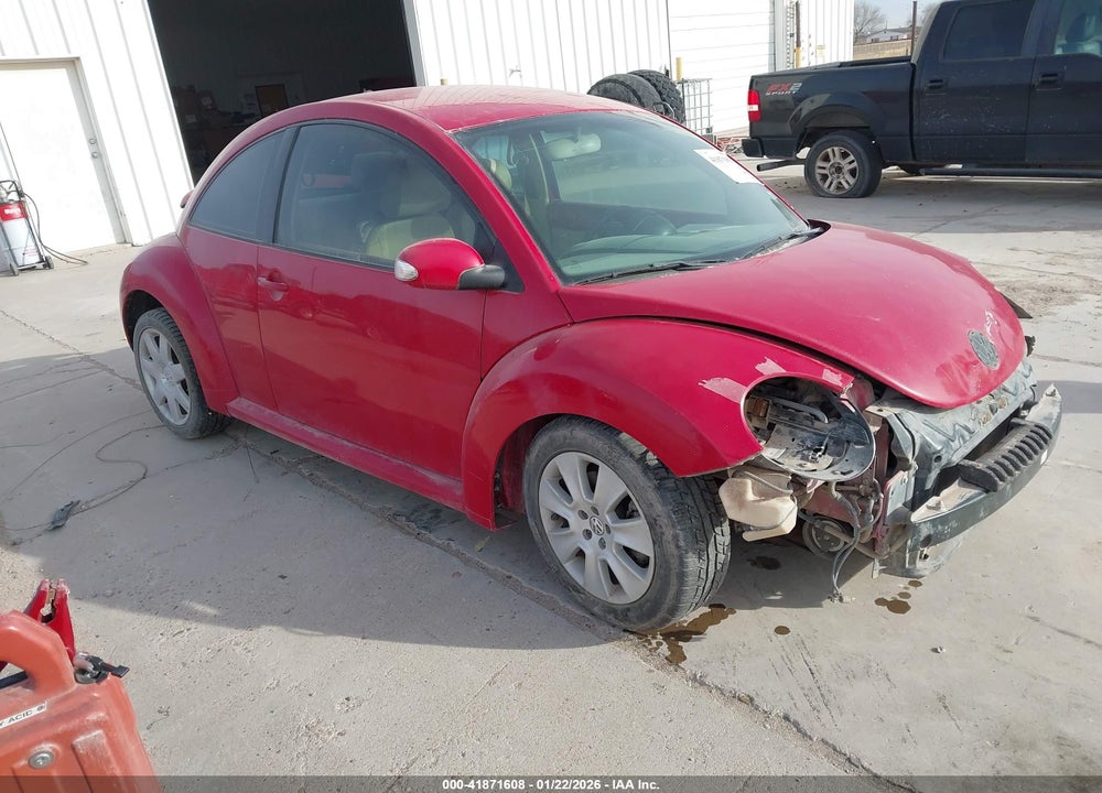 2008 VOLKSWAGEN NEW BEETLE S VIN: 3VWPW31CX8M520588
