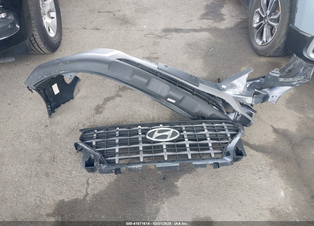 2024 HYUNDAI VENUE SEL VIN: KMHRC8A3XRU302421