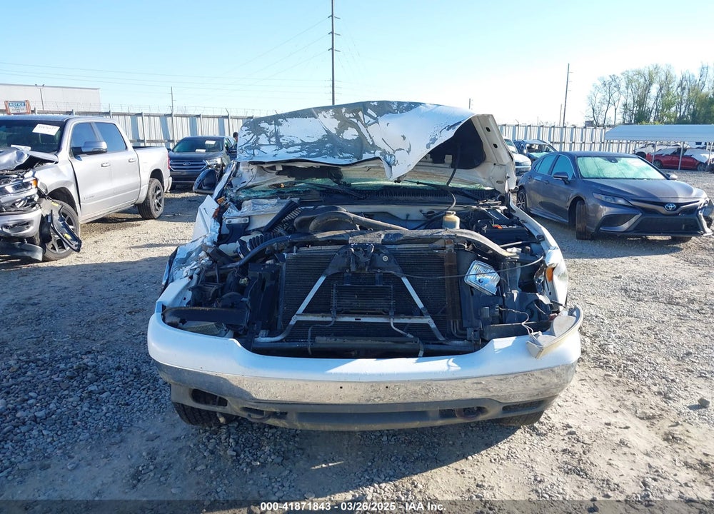 2002 GMC SIERRA 1500 SLE VIN: 2GTEK19T121283082