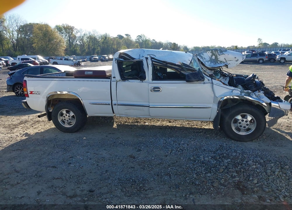 2002 GMC SIERRA 1500 SLE VIN: 2GTEK19T121283082