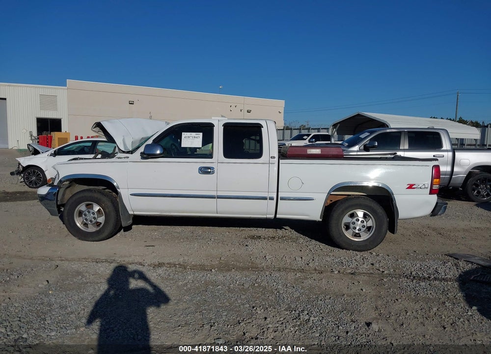 2002 GMC SIERRA 1500 SLE VIN: 2GTEK19T121283082