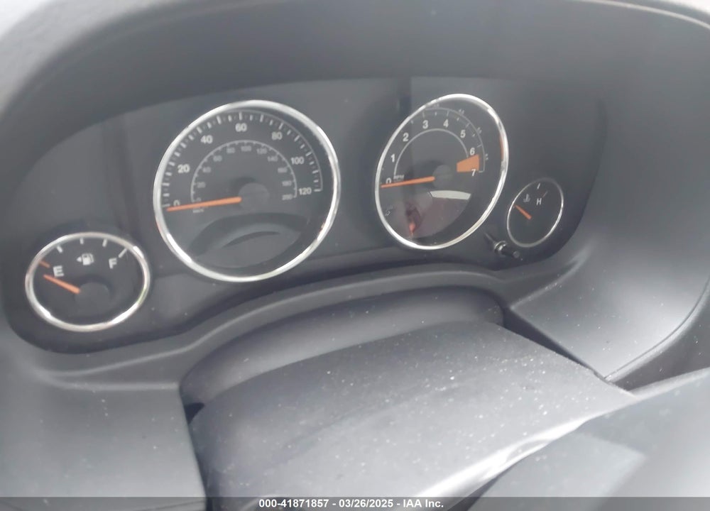 2014 JEEP COMPASS LATITUDE VIN: 1C4NJDEB7ED621739