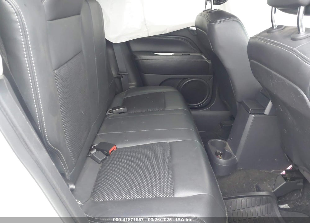 2014 JEEP COMPASS LATITUDE VIN: 1C4NJDEB7ED621739