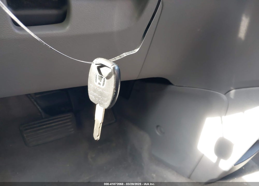 2010 HONDA CR-V VIN: JHLRE4H74AC015640