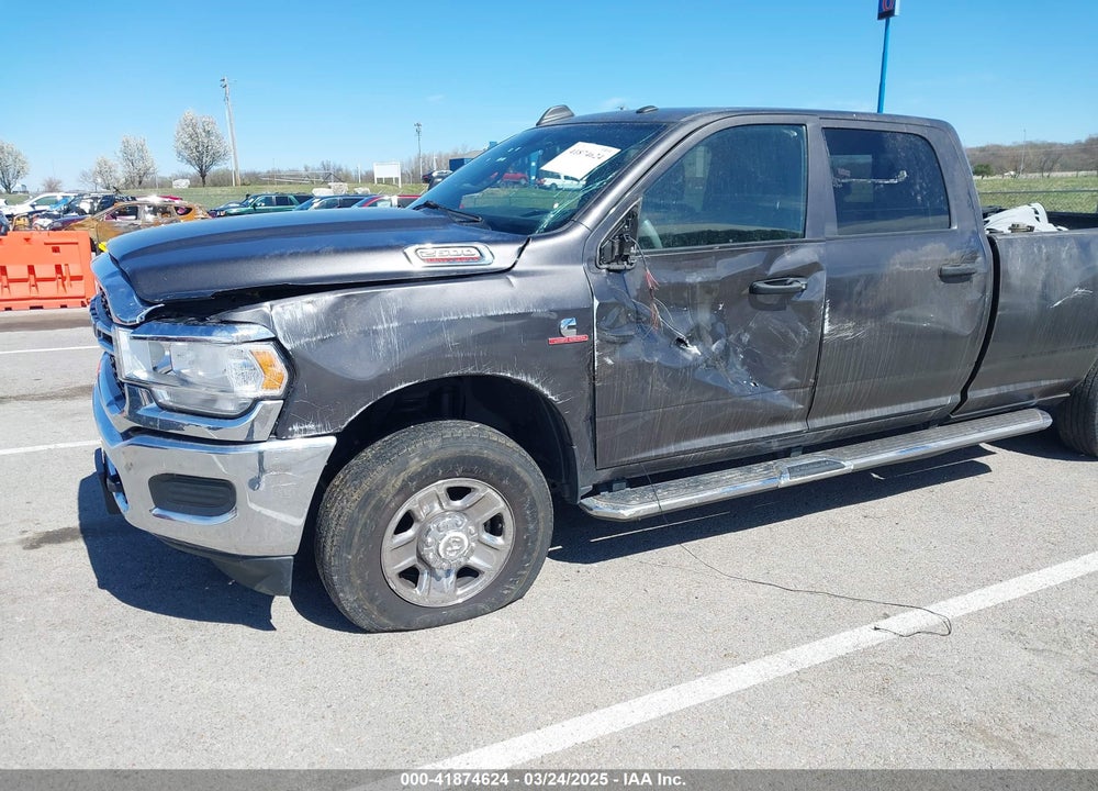 2024 RAM 2500 TRADESMAN 4X4 8' BOX VIN: 3C6UR5HL1RG269501