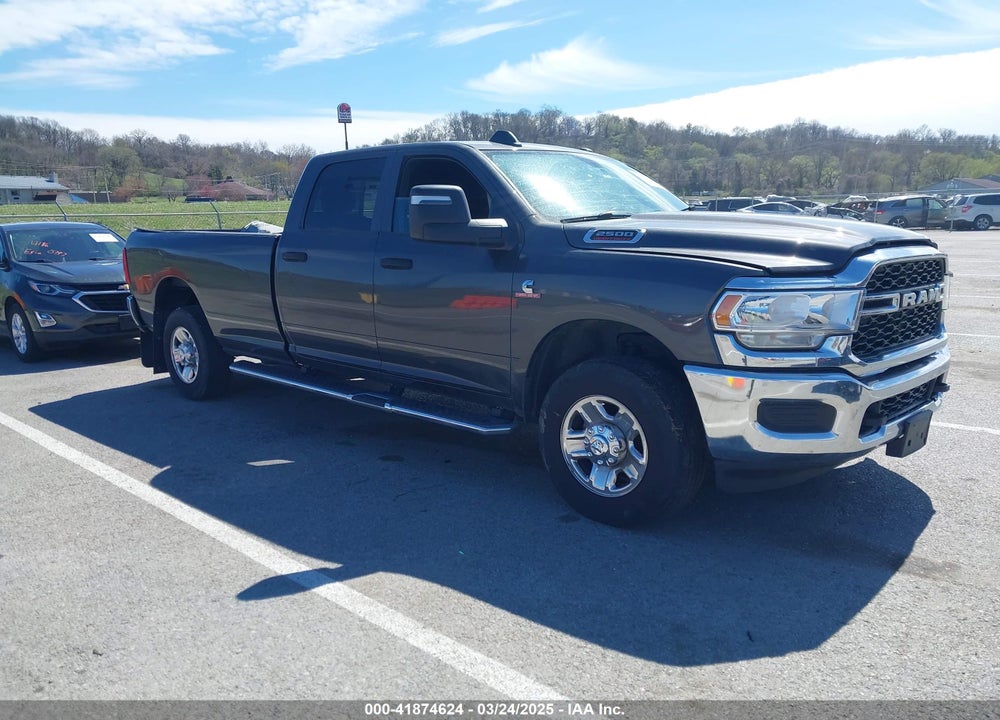 2024 RAM 2500 TRADESMAN 4X4 8' BOX VIN: 3C6UR5HL1RG269501