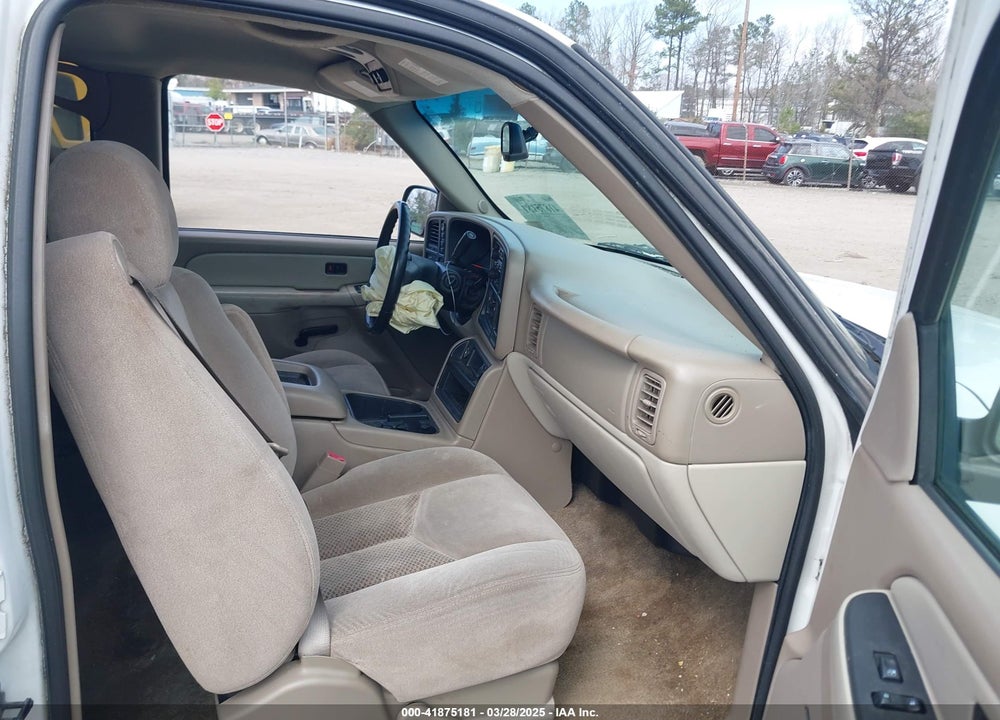 2003 CHEVROLET SUBURBAN 1500 LT VIN: 3GNFK16Z53G273961