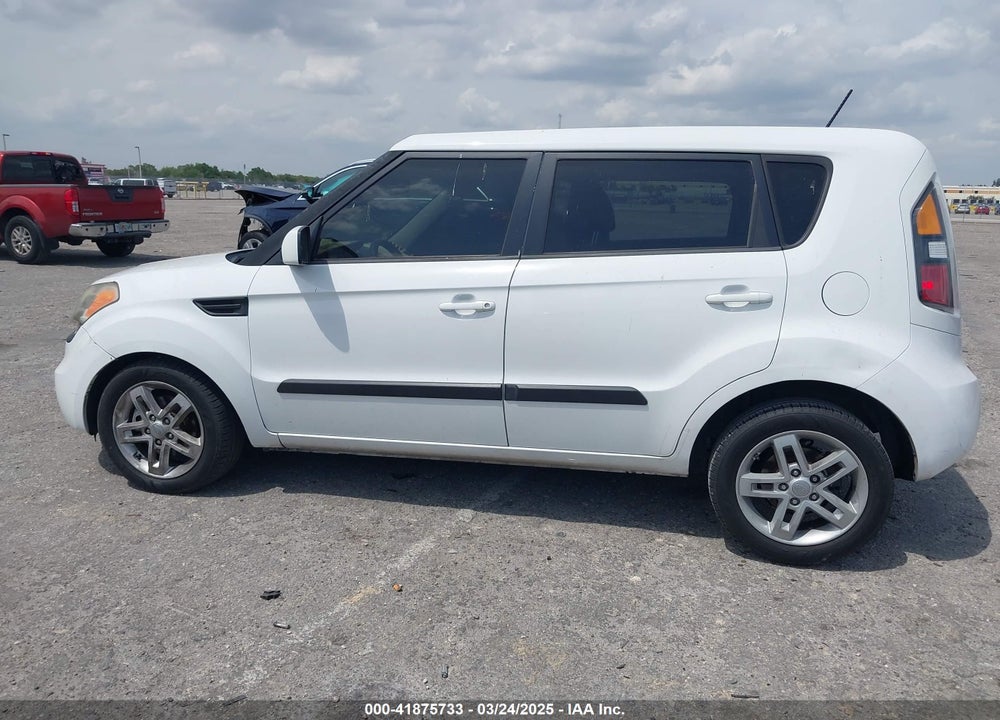 2011 KIA SOUL VIN: KNDJT2A26B7307724