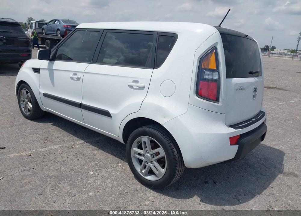 2011 KIA SOUL VIN: KNDJT2A26B7307724