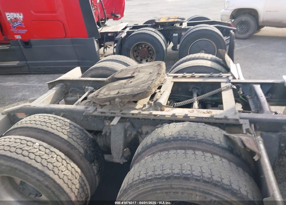 2000 FREIGHTLINER FLD FLD120 VIN: 1FUYDSEB7YLB42414