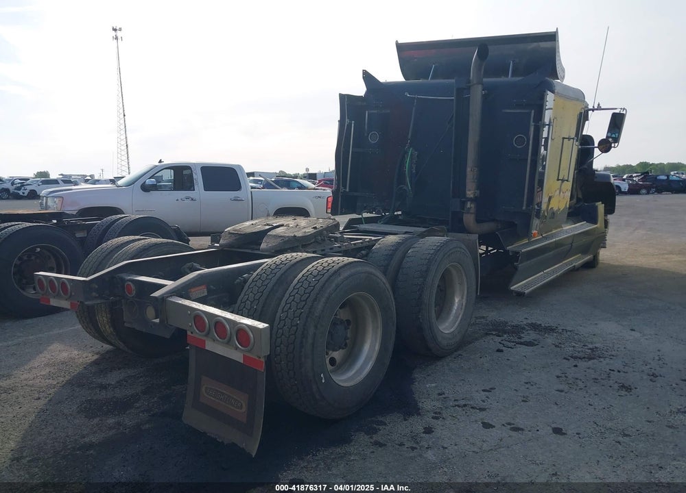 2000 FREIGHTLINER FLD FLD120 VIN: 1FUYDSEB7YLB42414