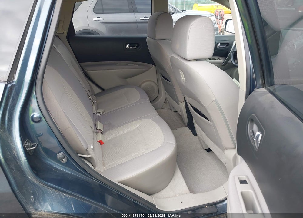 2013 NISSAN ROGUE S VIN: JN8AS5MV0DW601420