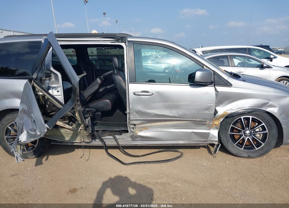 2017 DODGE GRAND CARAVAN GT VIN: 2C4RDGEG7HR714252