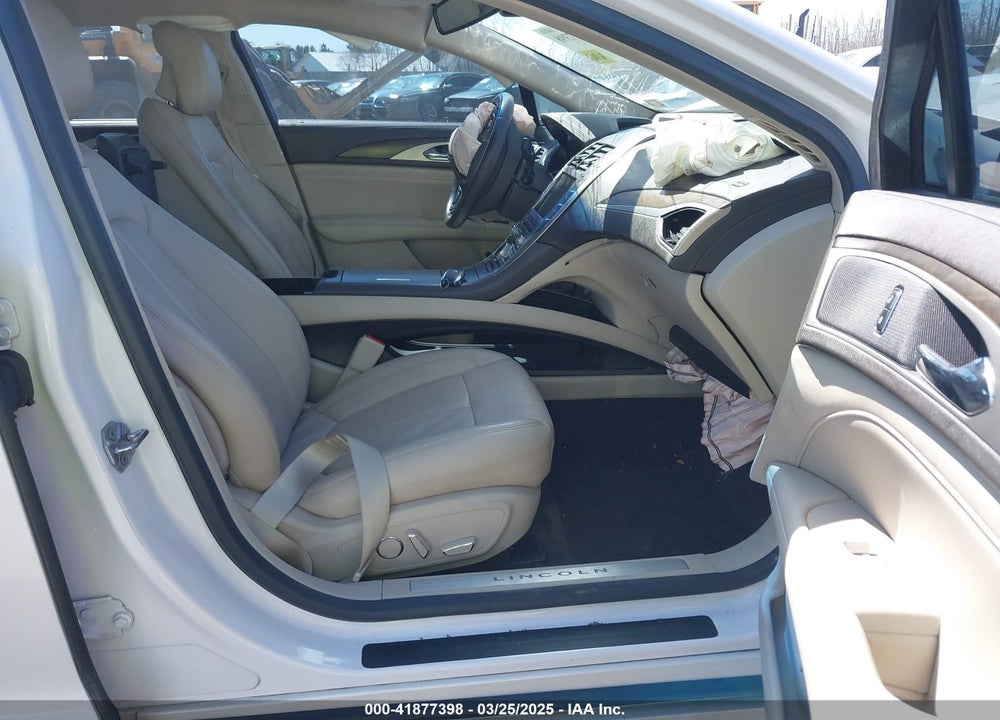 2017 LINCOLN MKZ HYBRID VIN: 3LN6L5MU3HR636382