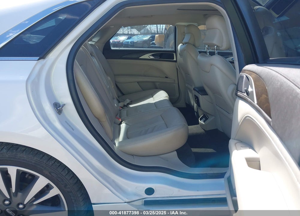 2017 LINCOLN MKZ HYBRID VIN: 3LN6L5MU3HR636382