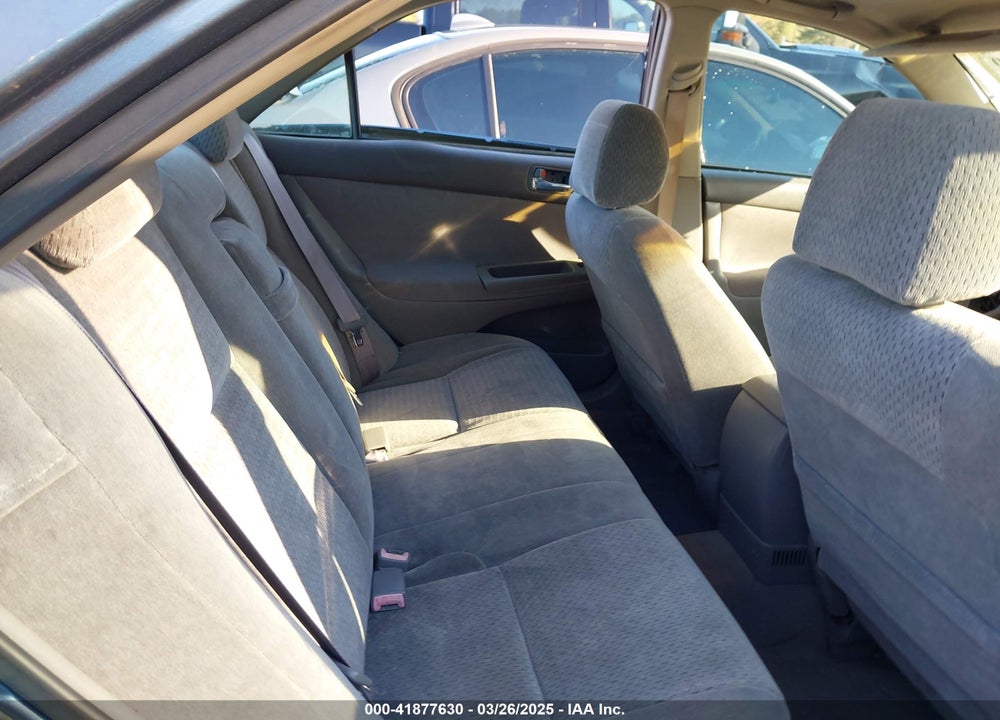 2002 TOYOTA CAMRY LE VIN: 4T1BE32K42U527394