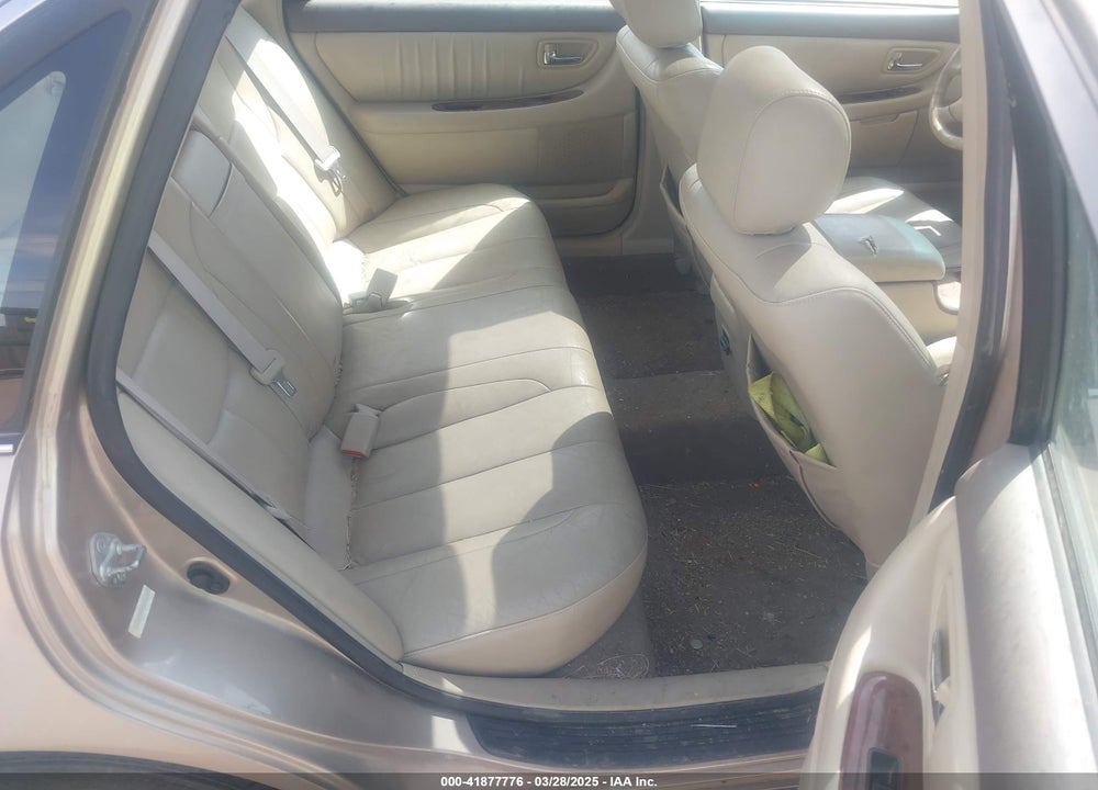 2002 TOYOTA AVALON XLS VIN: 4T1BF28B92U241958