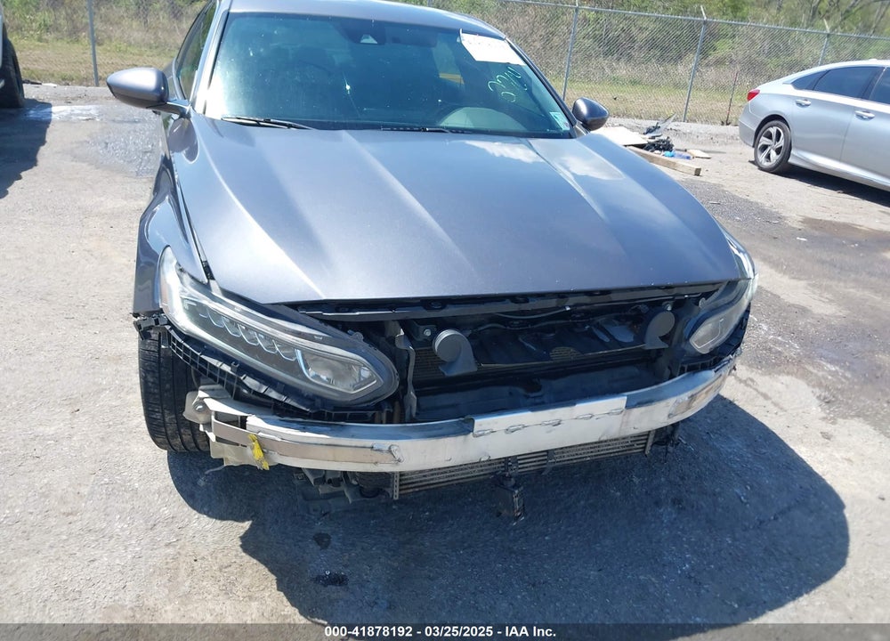 2018 HONDA ACCORD VIN: 1HGCV1F31JA097034