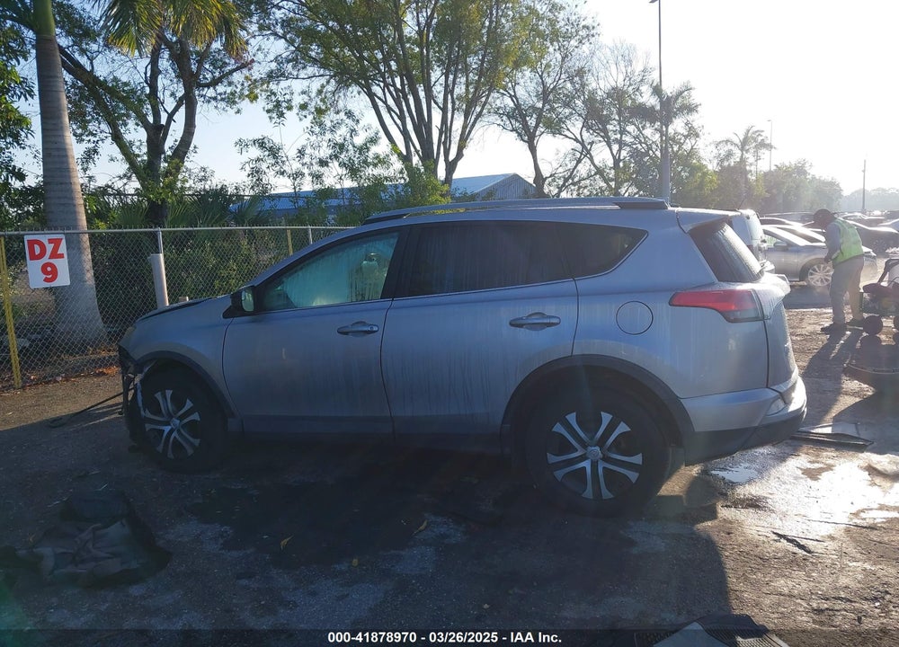 2017 TOYOTA RAV4 VIN: 2T3BFREV1HW607984