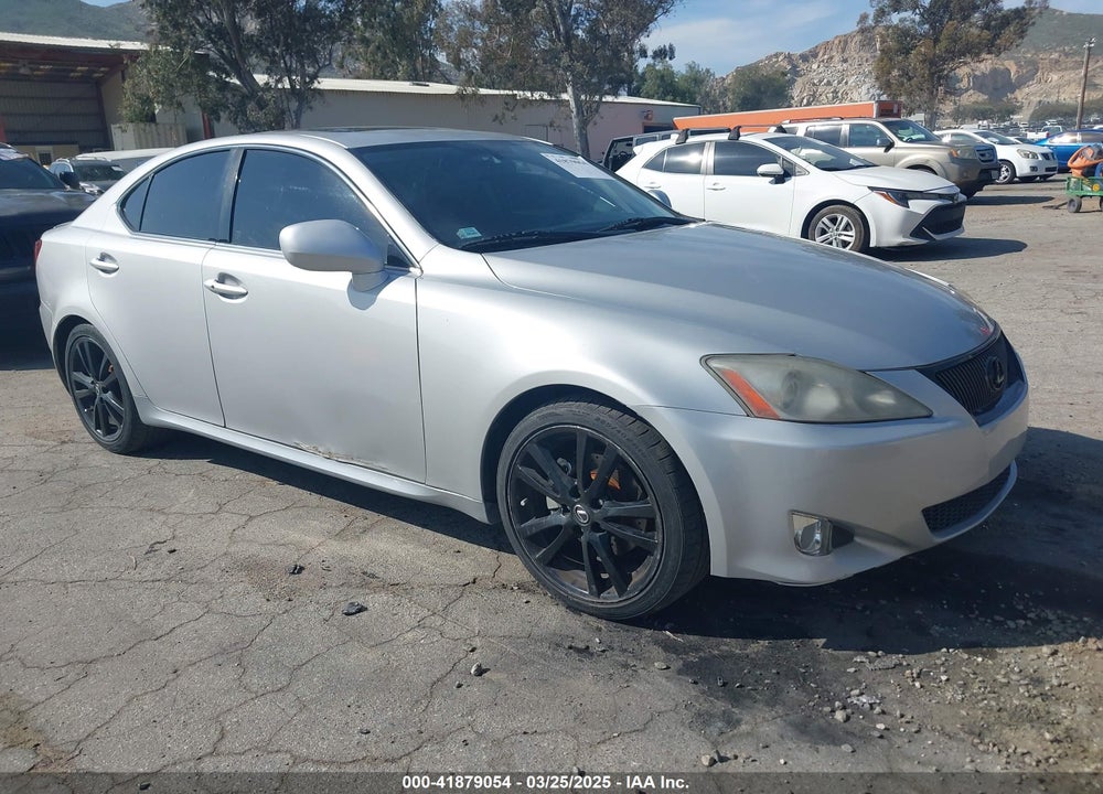 2008 LEXUS IS VIN: JTHBK262482069070
