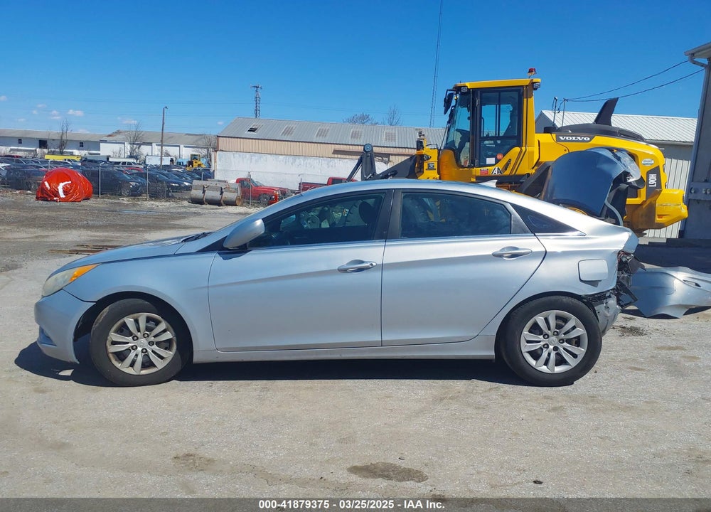 2012 HYUNDAI SONATA GLS VIN: 5NPEB4AC2CH325305