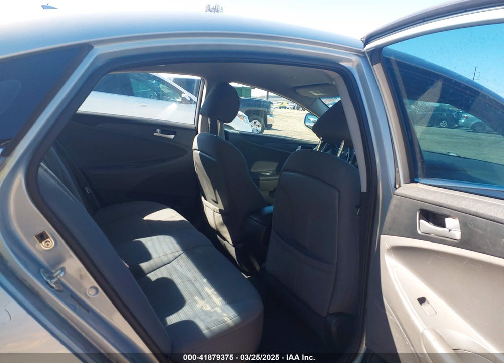 2012 HYUNDAI SONATA GLS VIN: 5NPEB4AC2CH325305