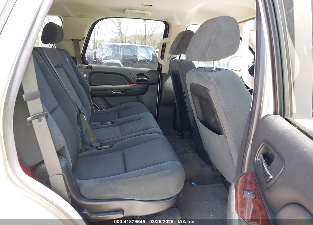 2009 CHEVROLET TAHOE VIN: 1GNFC230X9R214759