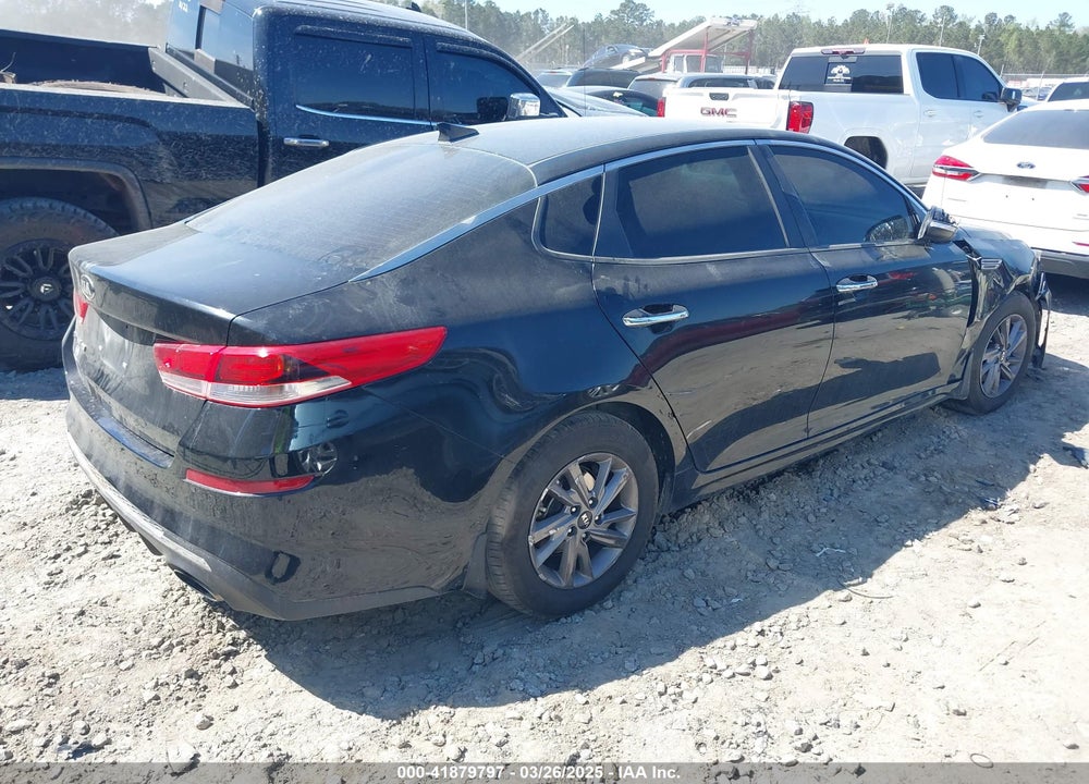 2020 KIA OPTIMA VIN: 5XXGT4L32LG421062