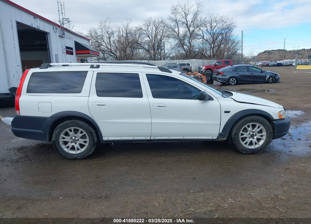 2005 VOLVO XC70 2.5T AWD VIN: YV1SZ592151173263