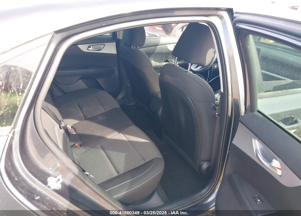 2024 KIA FORTE LXS VIN: 3KPF24AD9RE821423