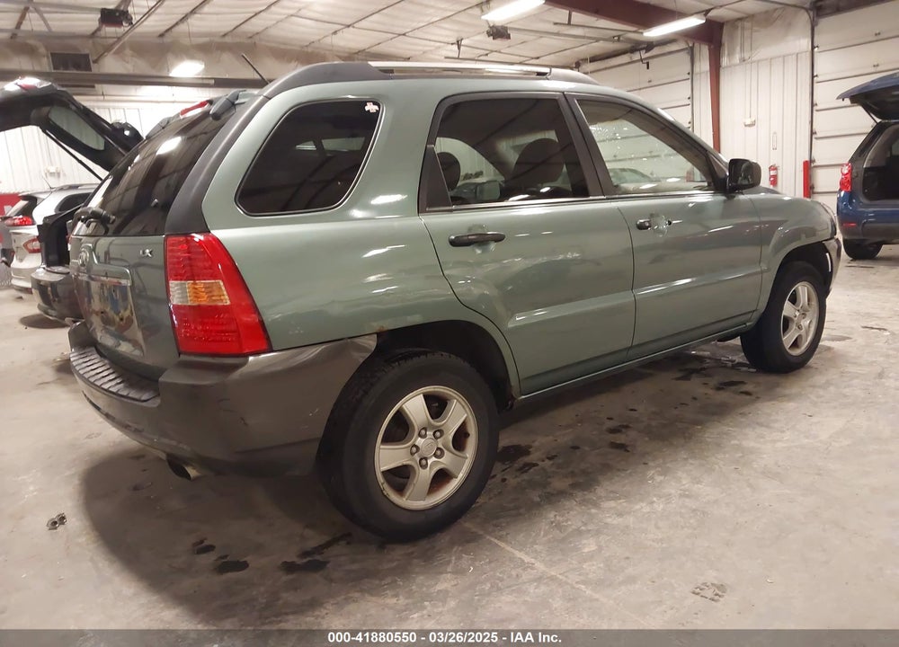 2007 KIA SPORTAGE VIN: KNDJF724177371469