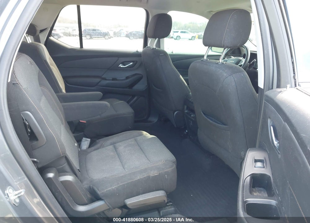 2018 CHEVROLET TRAVERSE 1LT VIN: 1GNERGKW9JJ216082