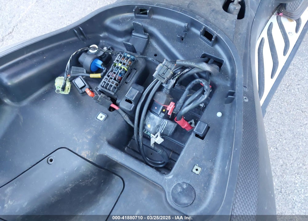 2020 PIAGGIO MP3 500 VIN: ZAPTA10X3L5000092