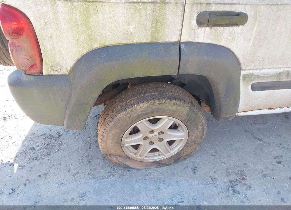2004 JEEP LIBERTY SPORT VIN: 1J4GL48K24W144391