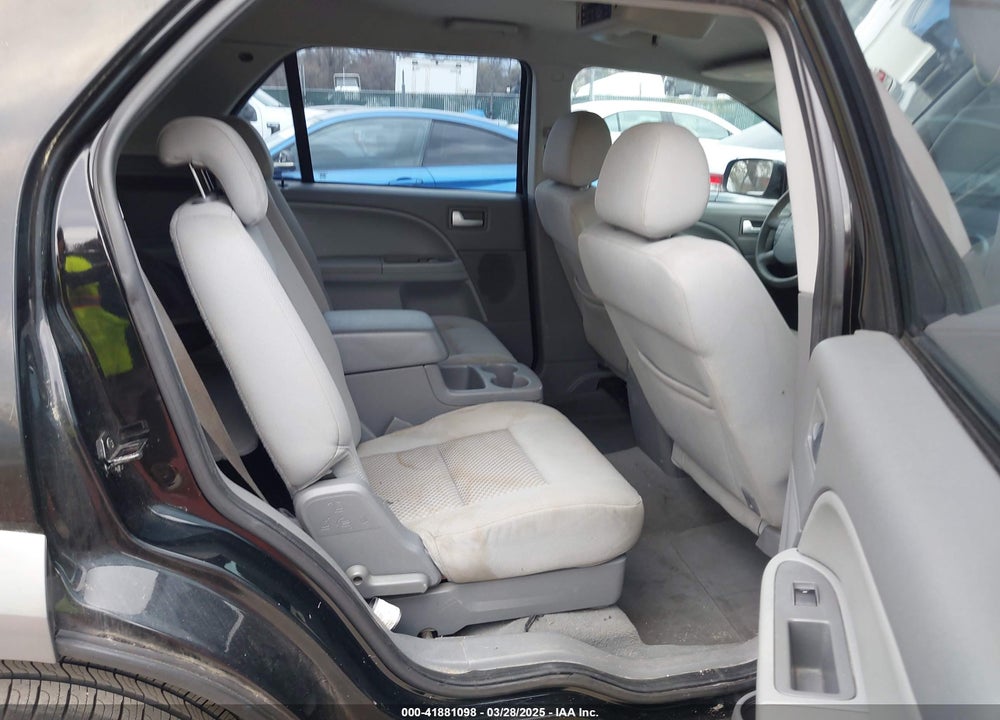 2005 FORD FREESTYLE SEL VIN: 1FMZK051X5GA35853