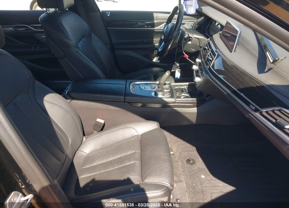 2019 BMW 740I VIN: WBA7E4C57KGV70521