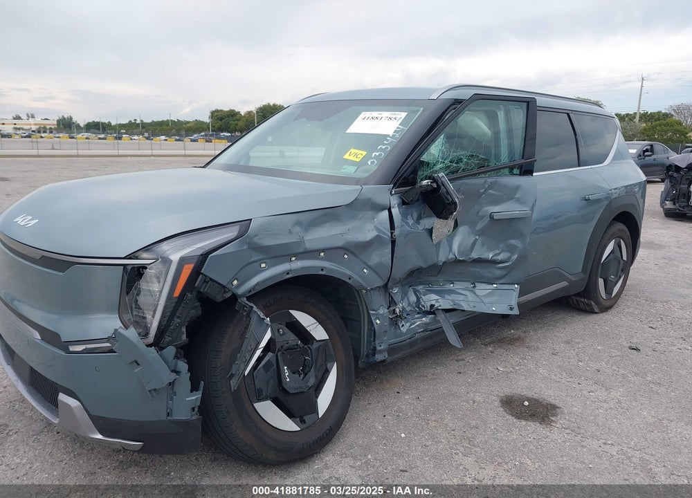 2024 KIA EV9 VIN: KNDAFFS55R6033424