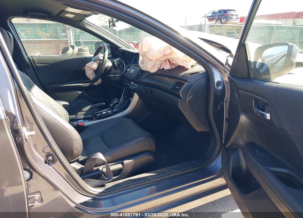 2017 HONDA ACCORD VIN: 1HGCR2F16HA010778