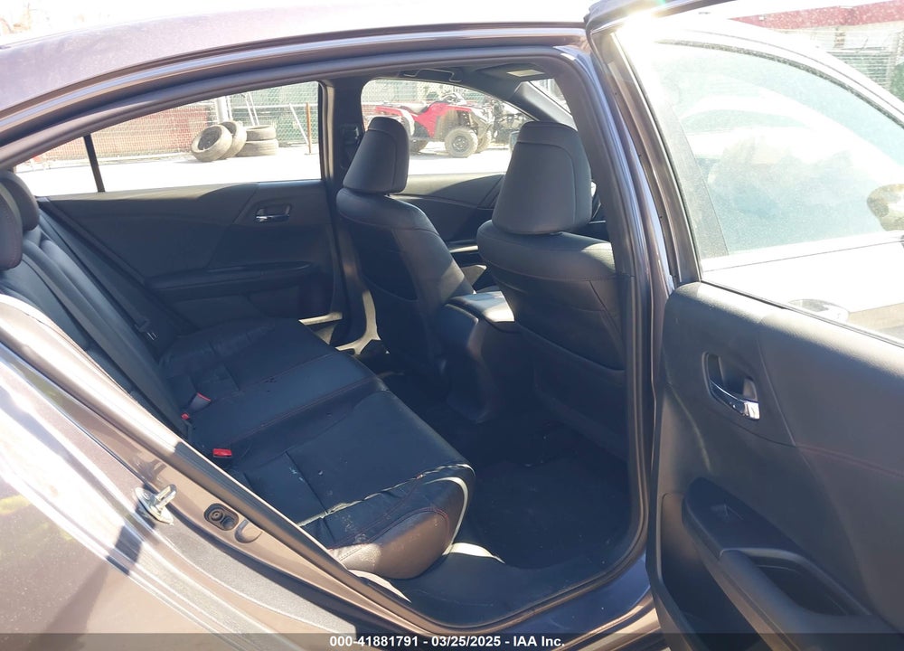 2017 HONDA ACCORD VIN: 1HGCR2F16HA010778