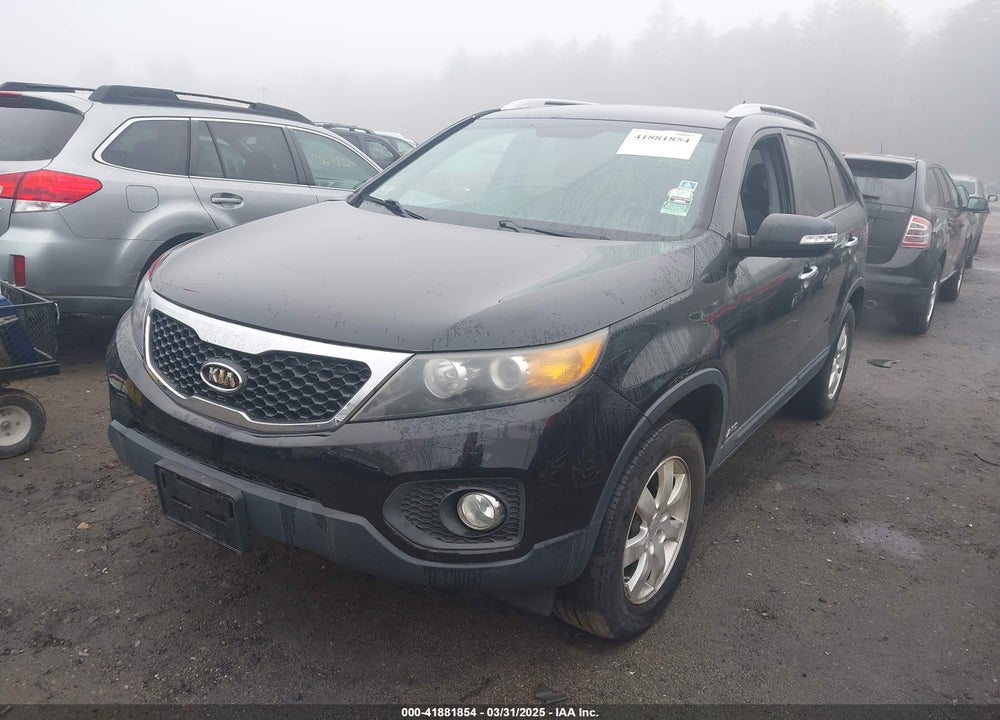 2011 KIA SORENTO VIN: 5XYKTCA14BG141563