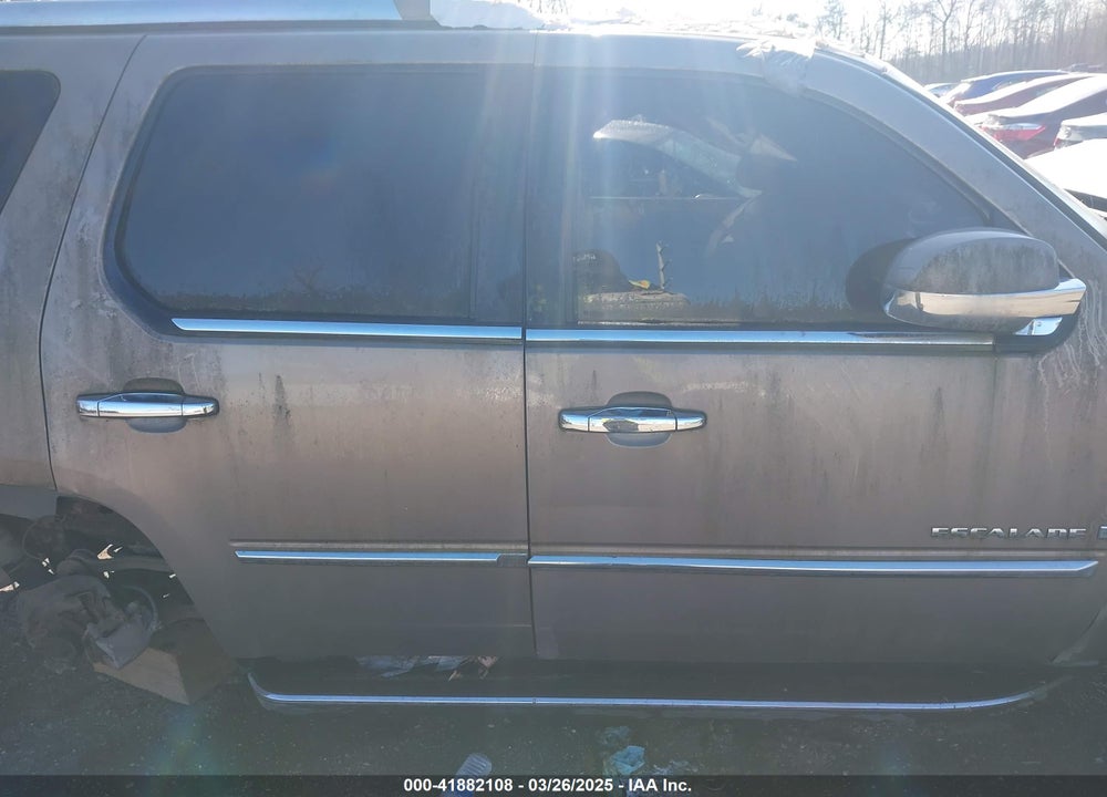 2007 CADILLAC ESCALADE VIN: 1GYFK63897R123157