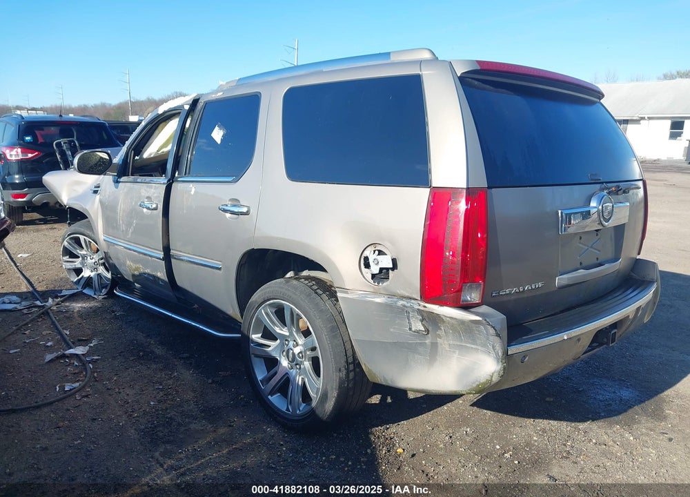 2007 CADILLAC ESCALADE VIN: 1GYFK63897R123157