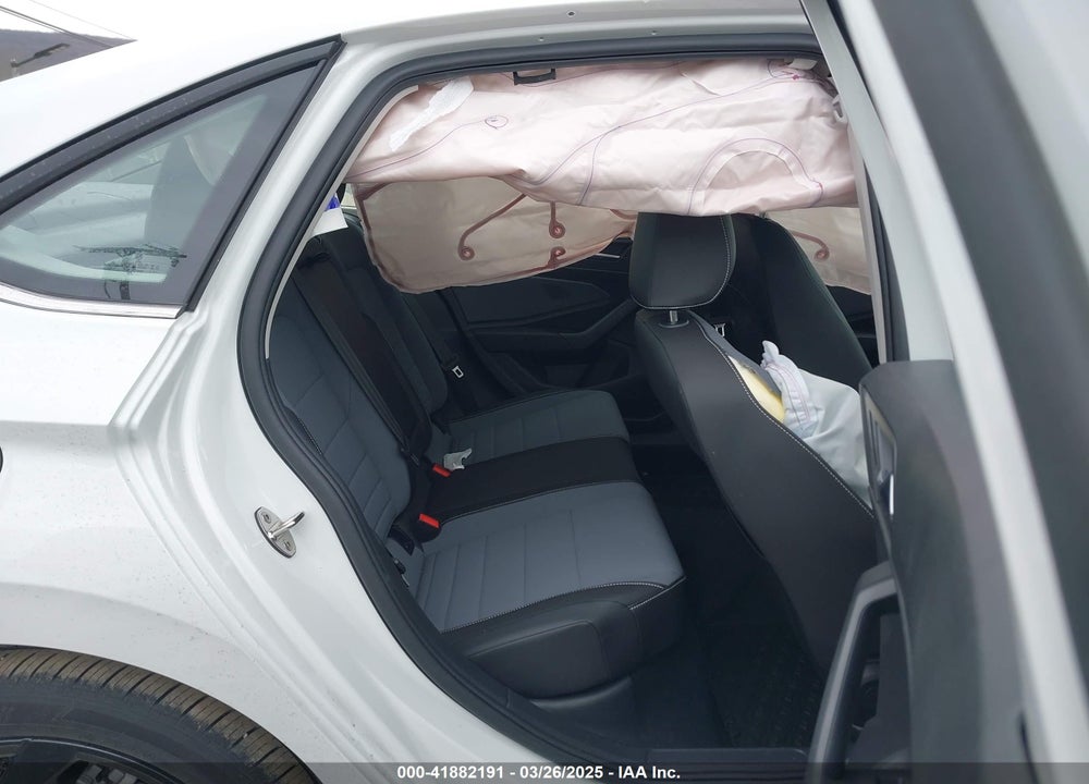 2025 VOLKSWAGEN JETTA VIN: 3VW7X7BU3SM038080