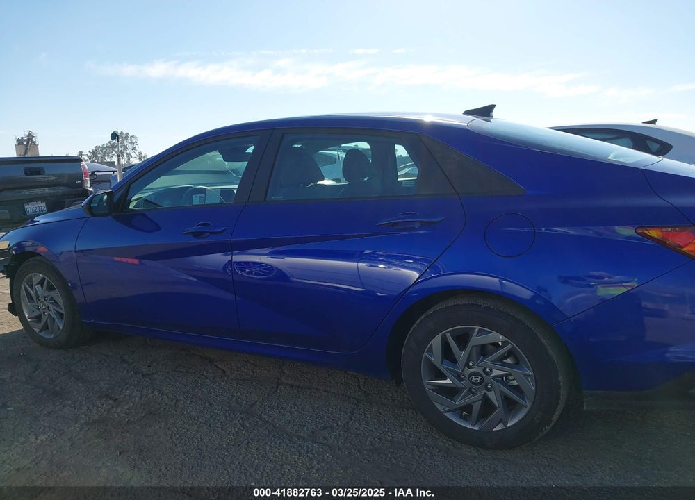 2024 HYUNDAI ELANTRA SEL VIN: KMHLM4DG7RU751436