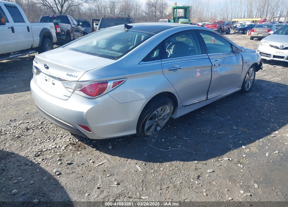 2014 HYUNDAI SONATA HYBRID VIN: KMHEC4A42EA107635