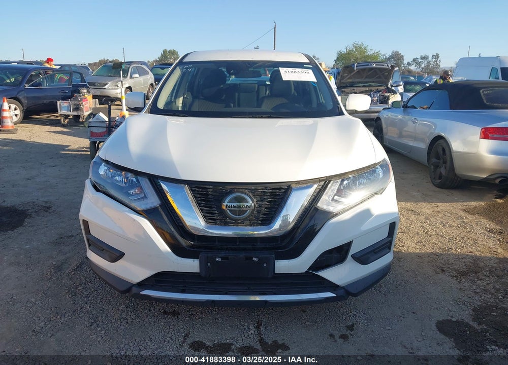2019 NISSAN ROGUE S VIN: 5N1AT2MT0KC719032