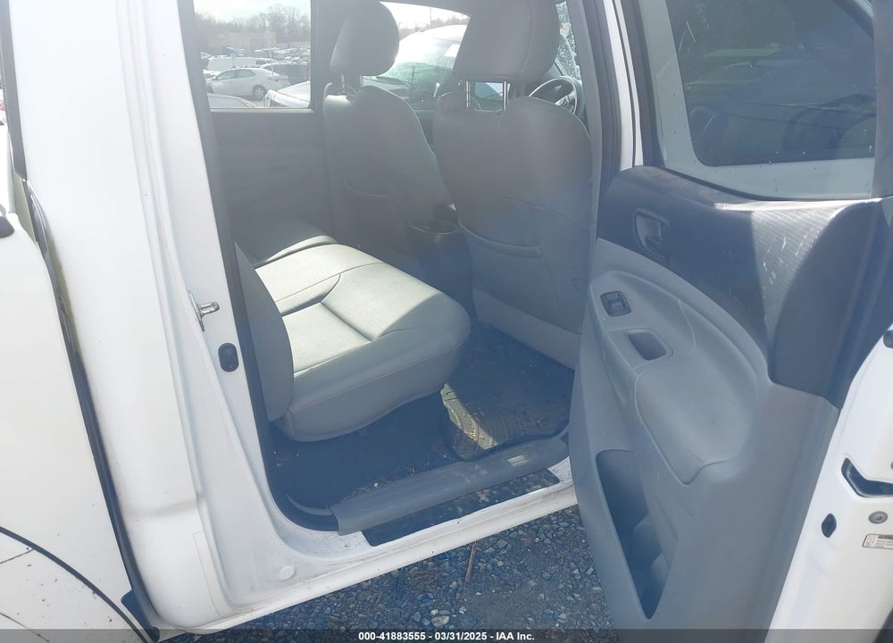 2015 TOYOTA TACOMA VIN: 3TMLU4EN5FM188601